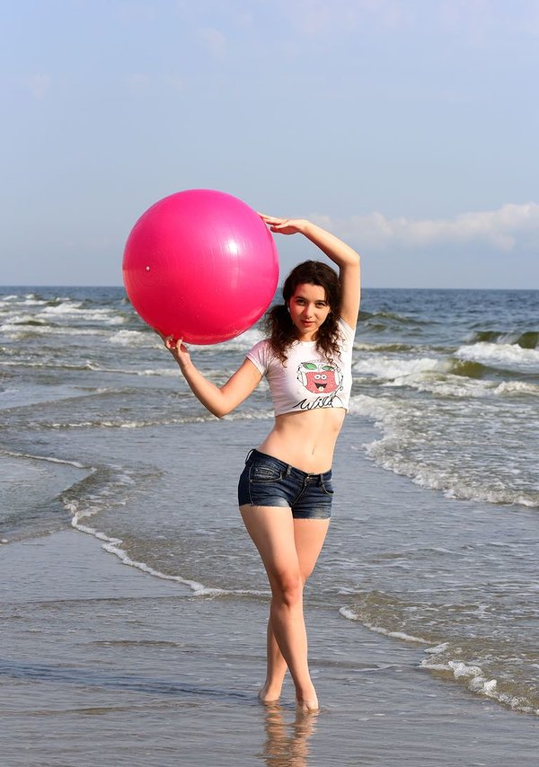 Василиса, 23 года, 5 размер груди